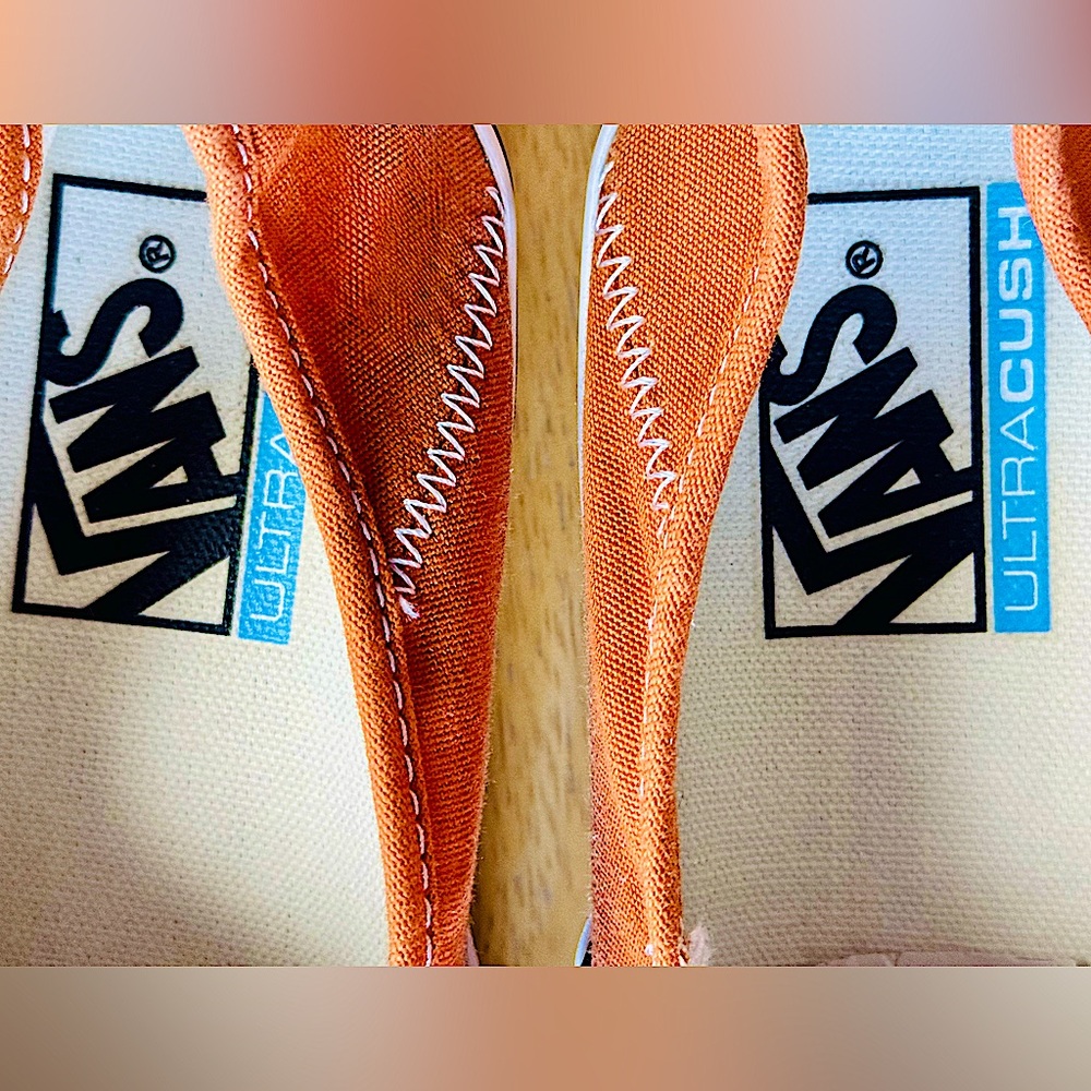 NWOB - VANS Ultracush Slip-On Pro Shoes Koi (Men’s US 6 /Women’s US 7.5 ) 500714 - Picture 4 of 7